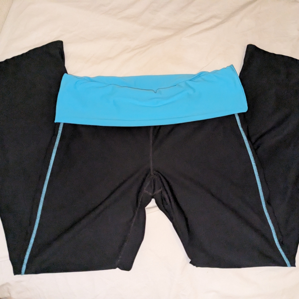 Xersion Black and Blue Performance Leggings